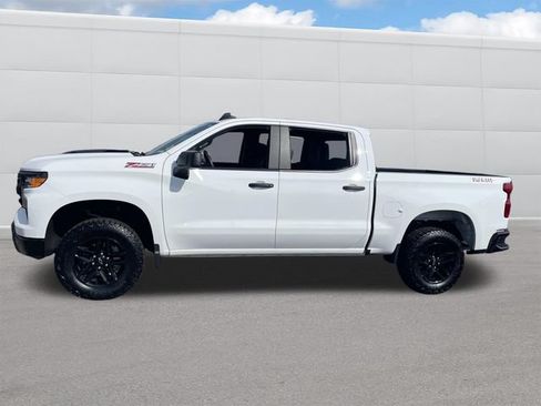 Used 2024 Chevrolet Silverado 1500 Custom Trail Boss AWD/4WD image 2
