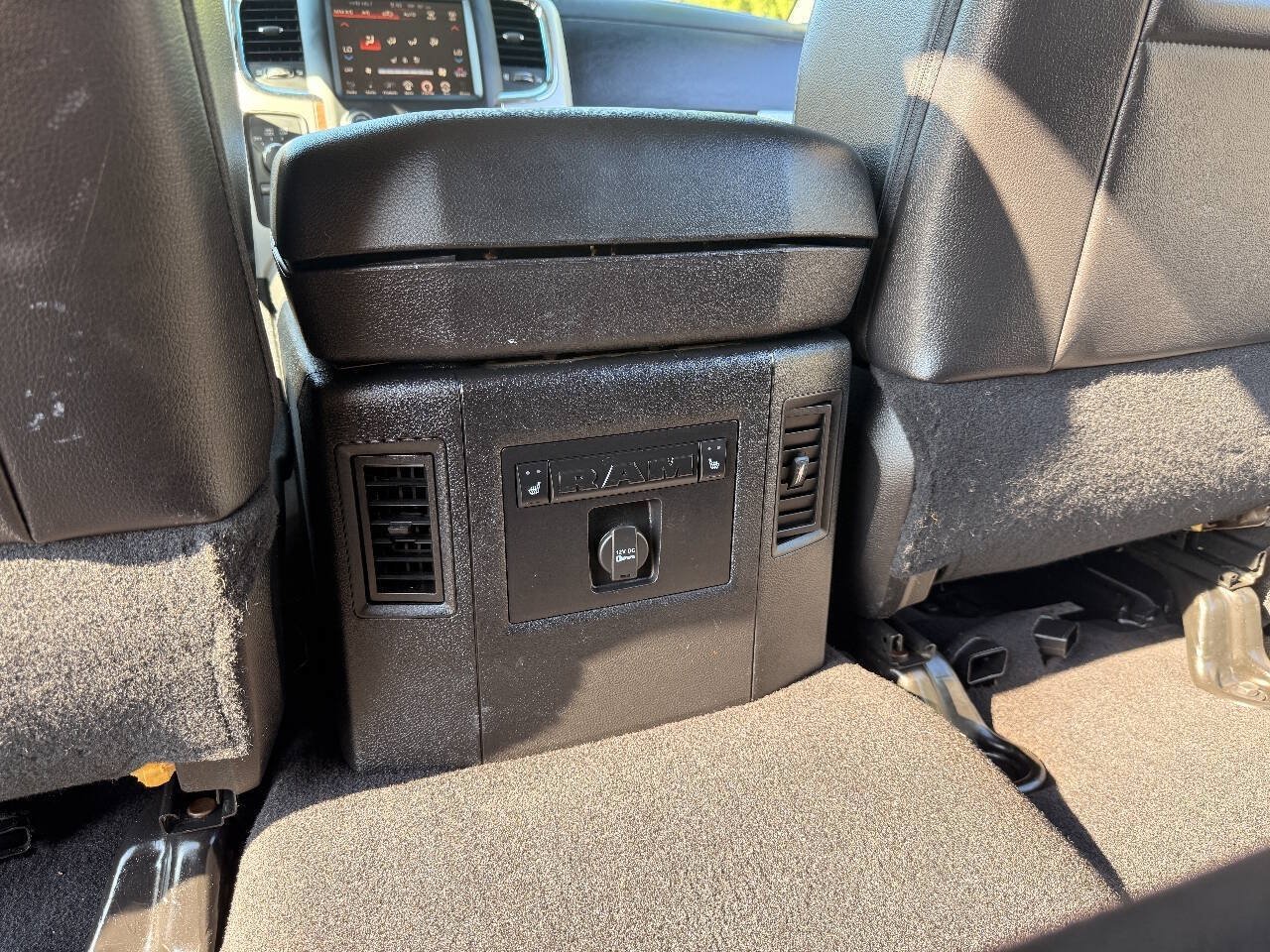 Used 2016 RAM 2500 Laramie w/ Sport Appearance Group AWD/4WD image 17
