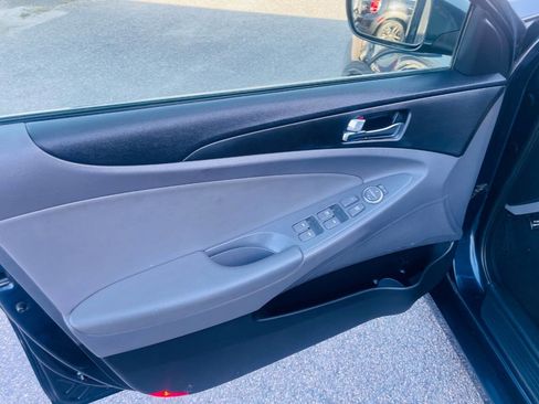 Used 2011 Hyundai Sonata SE image 14