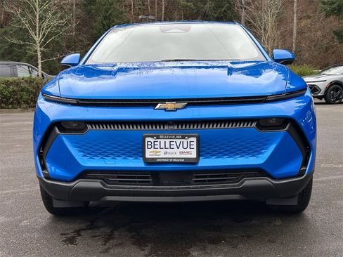 New 2026 Chevrolet Equinox EV LT image 8