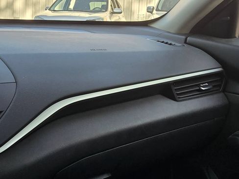 Used 2022 Nissan Altima 2.5 SV FWD image 22