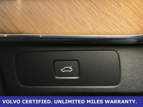 Certified 2024 Volvo XC90 B6 Plus w/ Protection Package Premier image 20