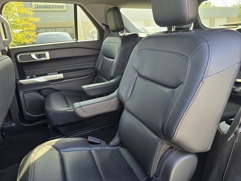 Used 2023 Ford Explorer XLT w/ Equipment Group 202A image 12