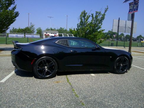 Used 2018 Chevrolet Camaro LT w/ RS Package RWD image 10
