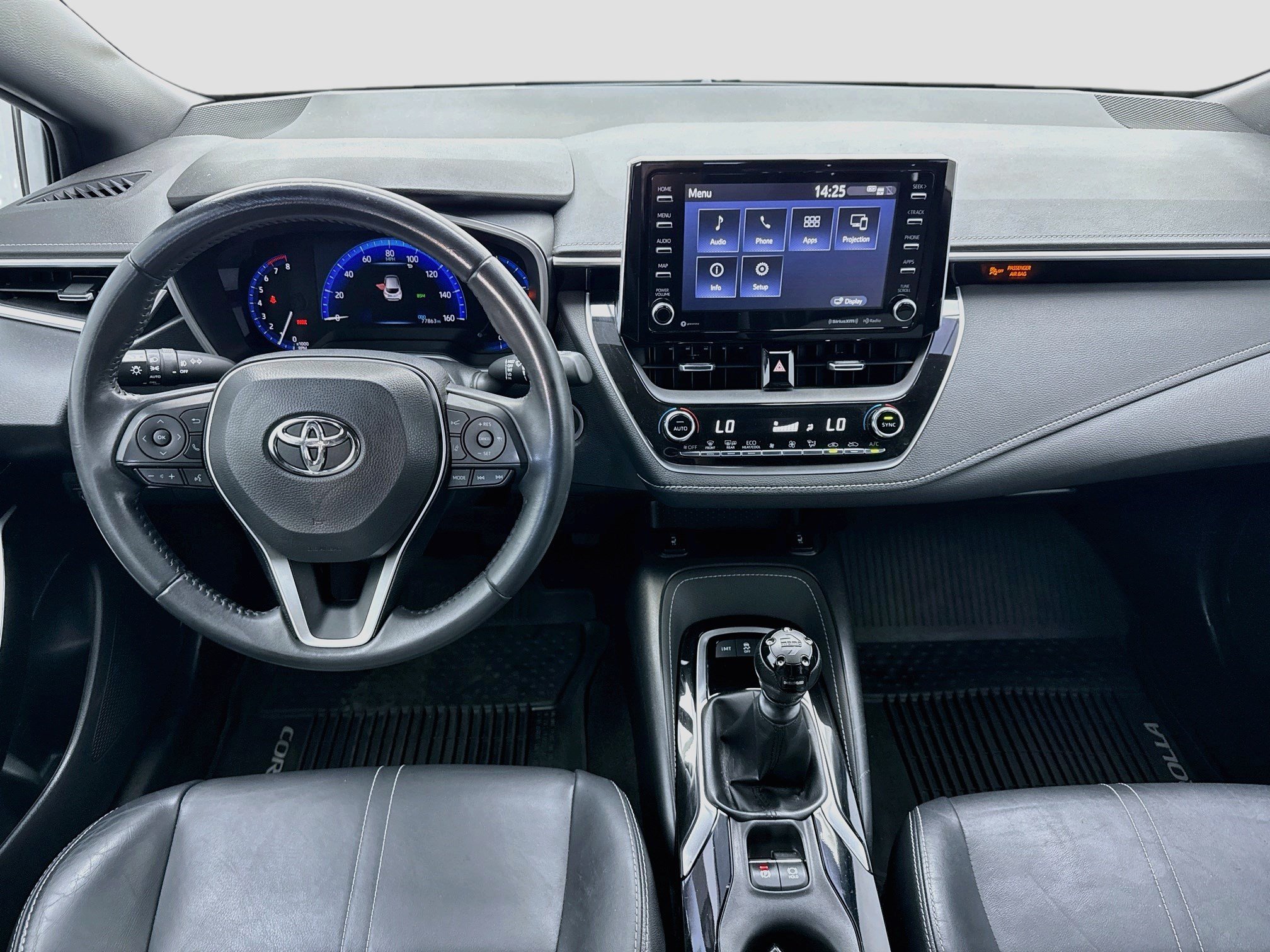 Used 2022 Toyota Corolla XSE FWD image 14