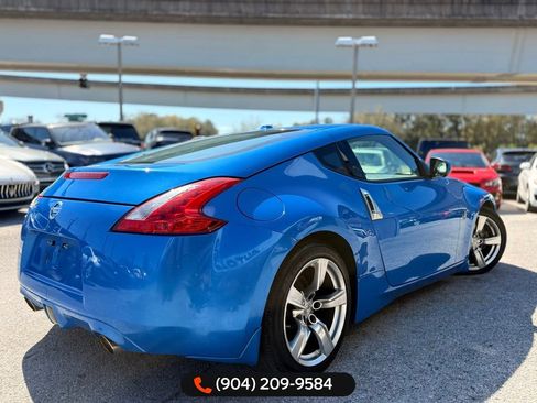 Used 2009 Nissan 370Z Touring image 7