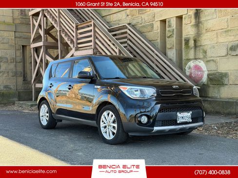 Used 2018 Kia Soul + FWD image 1