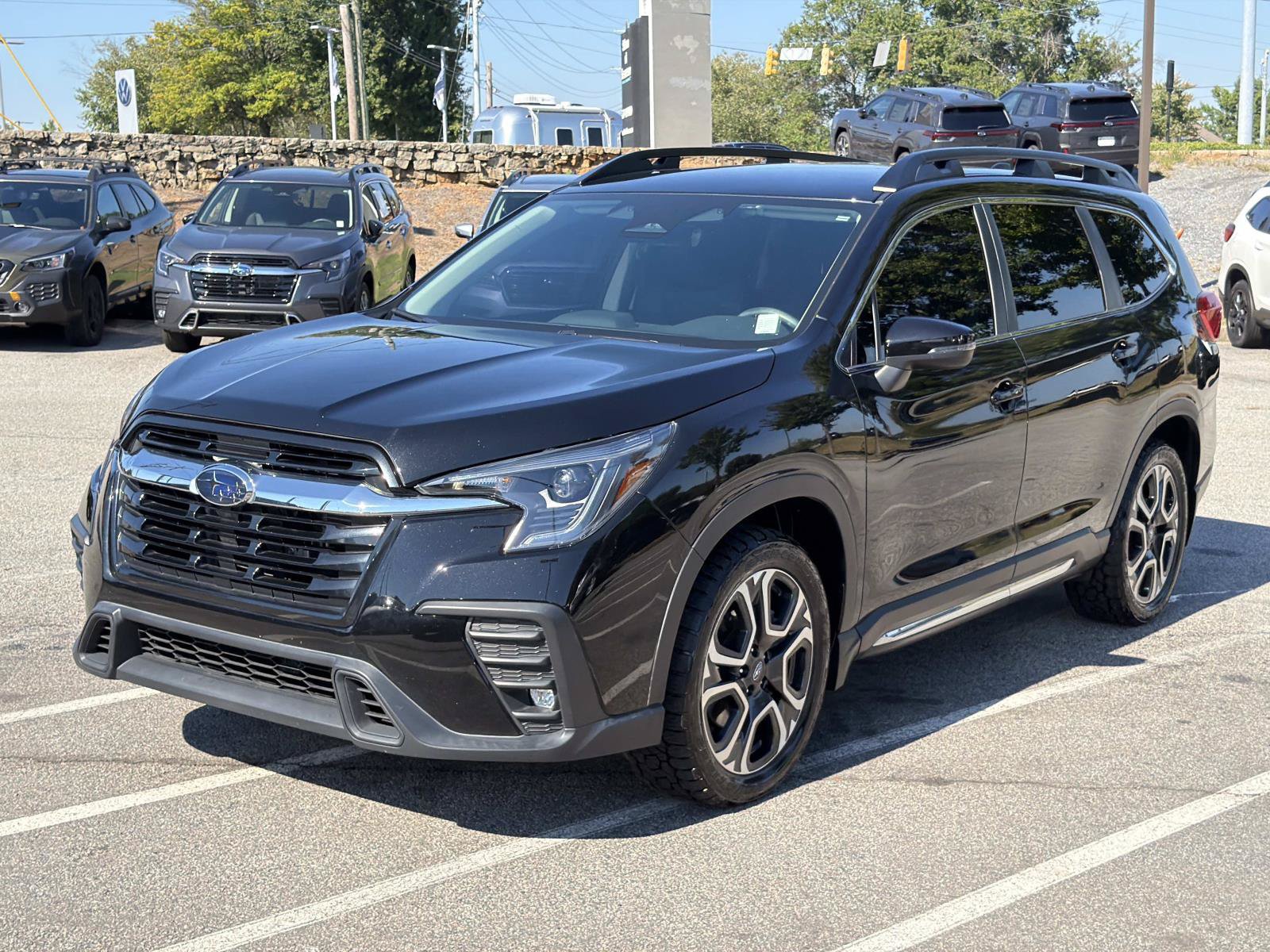 Used 2023 Subaru Ascent Limited AWD/4WD image 6