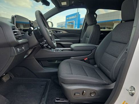 New 2026 Chevrolet Traverse LT w/ Driver Confidence Package image 10