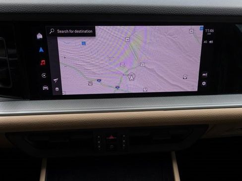 Used 2024 Porsche Cayenne image 26