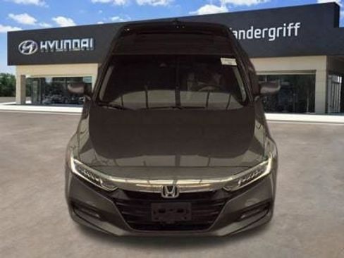Used 2019 Honda Accord EX image 2