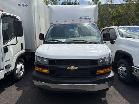 New 2024 Chevrolet Express 3500 w/ Power Convenience Package RWD image 3