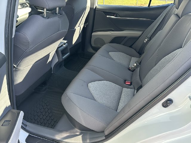 Used 2024 Toyota Camry LE FWD image 16