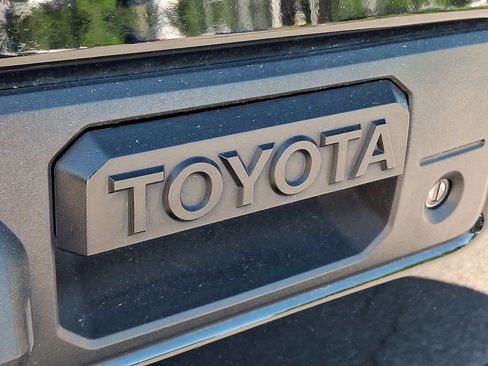 Certified 2023 Toyota Tacoma SR AWD/4WD image 29