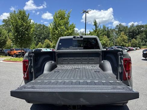 New 2026 RAM 3500 Limited AWD/4WD image 17