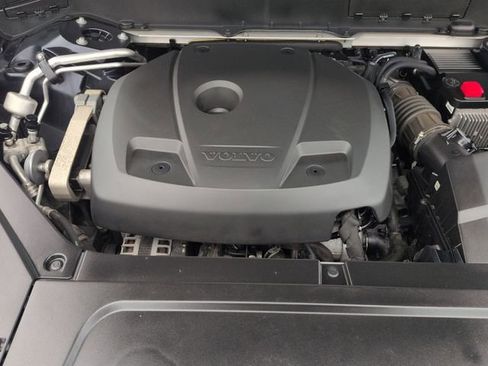 Used 2019 Volvo XC90 T6 Momentum w/ Advanced Package image 32