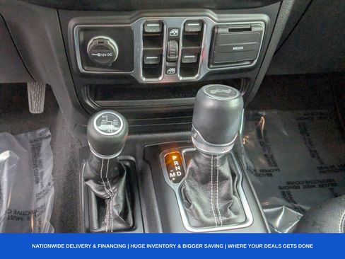 Used 2023 Jeep Wrangler Unlimited Sahara w/ Cold Weather Group image 26