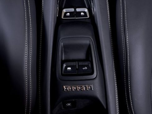 Used 2023 Ferrari F8 Tributo image 49