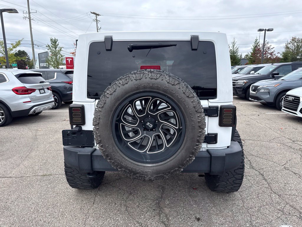 Used 2018 Jeep Wrangler Unlimited Rubicon w/ Cold Weather Group AWD/4WD image 6