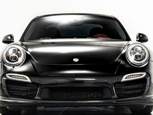 Used 2014 Porsche 911 Turbo S AWD/4WD image 4