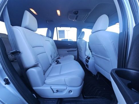Certified 2021 Honda Pilot Touring image 13