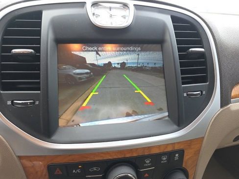 Used 2012 Chrysler 300 Limited w/ Luxury Group image 18