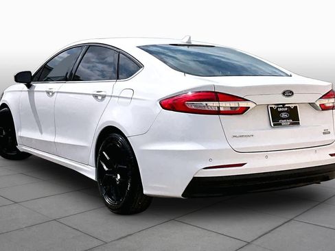 Used 2020 Ford Fusion SE image 12