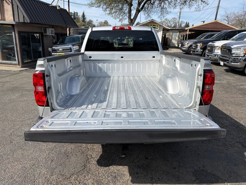 Used 2018 Chevrolet Silverado 1500 LT w/ All Star Edition AWD/4WD image 27