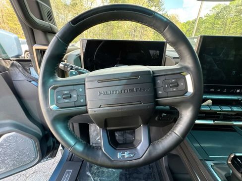 Used 2024 GMC Hummer EV 3X w/ Omega Edition AWD/4WD image 16