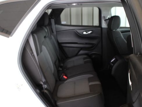 Used 2025 Chevrolet Blazer LT FWD image 52