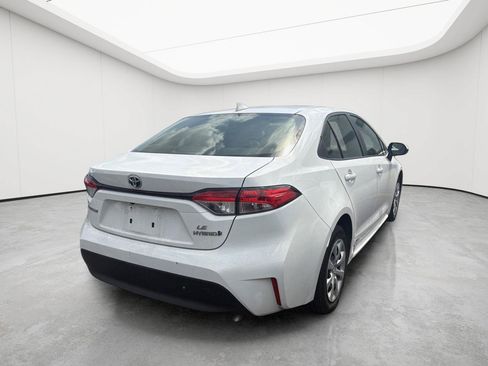 Used 2023 Toyota Corolla LE AWD/4WD image 7