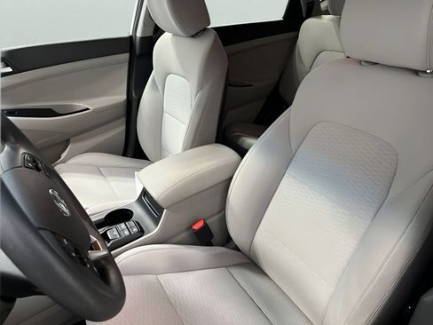 Used 2019 Hyundai Tucson SE AWD/4WD image 11