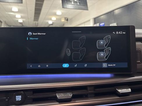 Used 2025 Hyundai Santa Fe Calligraphy image 27