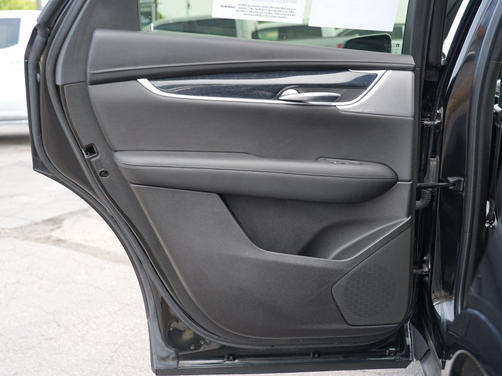 Used 2020 Cadillac XT5 Premium Luxury AWD/4WD image 20