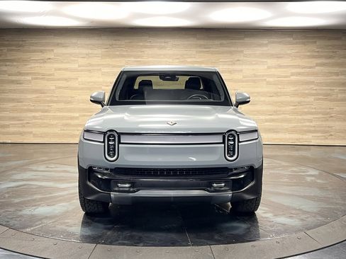 Used 2023 Rivian R1T Adventure image 24