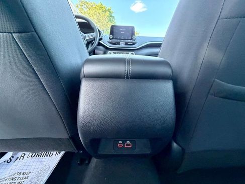 Used 2022 Nissan Altima 2.5 SV FWD image 21