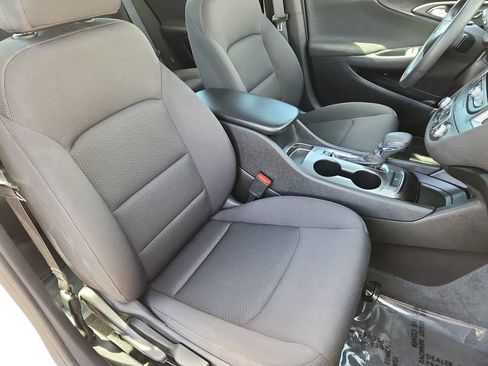 Used 2024 Chevrolet Malibu LS FWD image 14