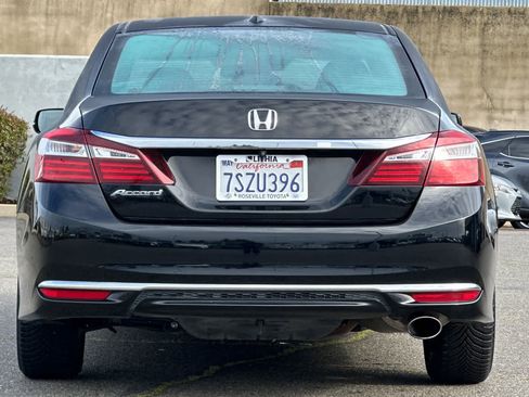 Used 2016 Honda Accord EX image 8