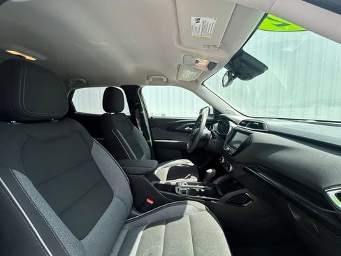 Used 2022 Chevrolet TrailBlazer LT w/ Convenience Package FWD image 20