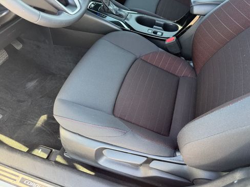 Used 2023 Toyota Corolla SE w/ SE Package FWD image 17