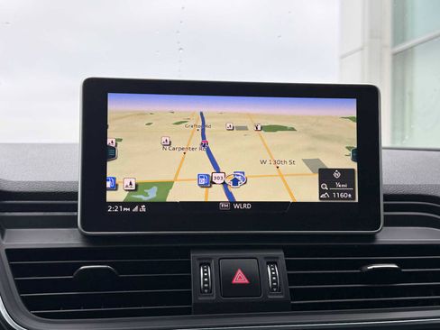 Used 2019 Audi Q5 2.0T Premium Plus w/ Premium Plus Package image 26