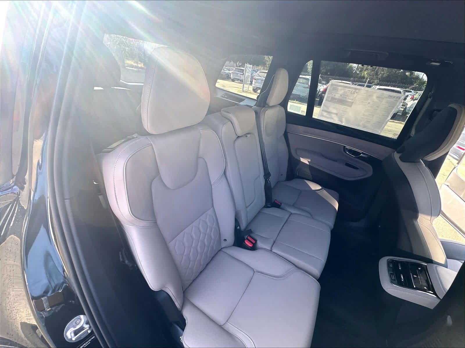 New 2027 Volvo XC90 B6 Plus AWD/4WD image 27