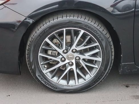 Used 2017 Lexus ES 350 image 9