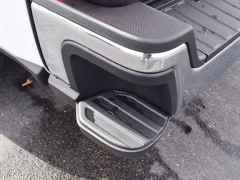 New 2026 Ford F250 XLT w/ FX4 Off-Road Package image 28