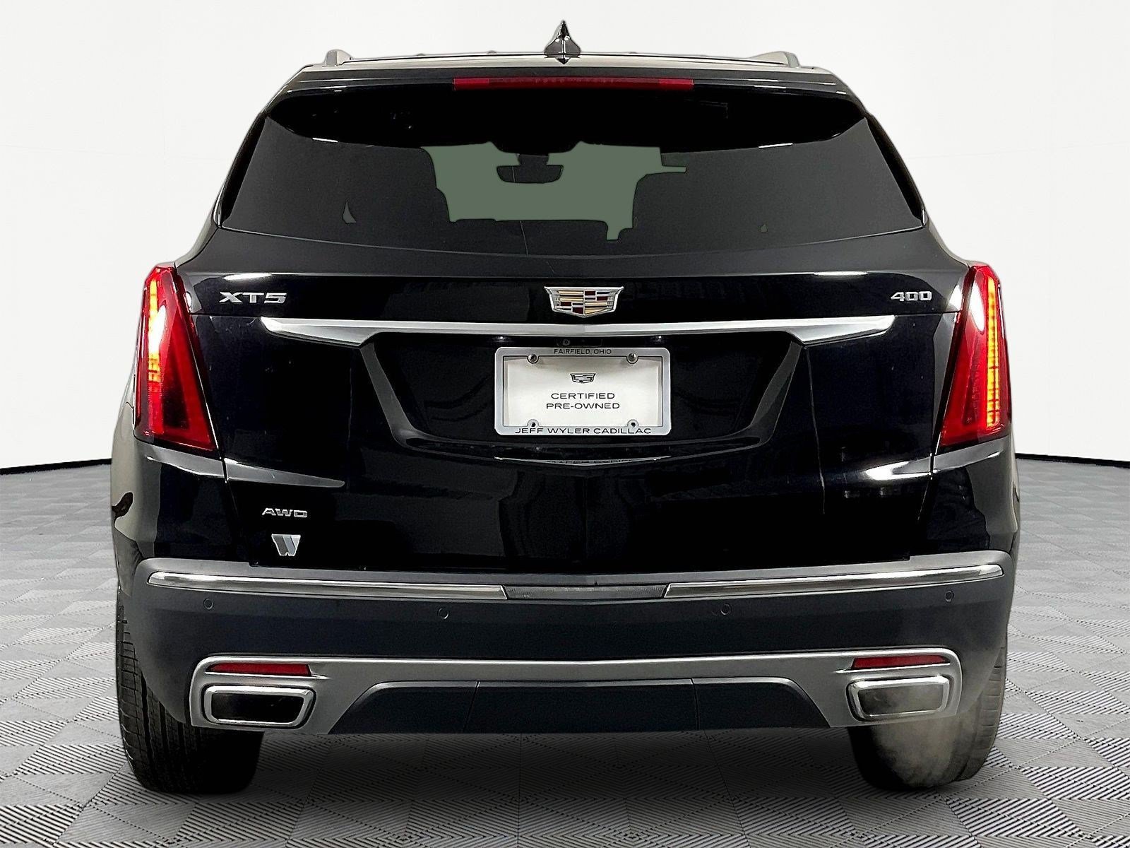 Used 2023 Cadillac XT5 Premium Luxury w/ Technology Package AWD/4WD image 5