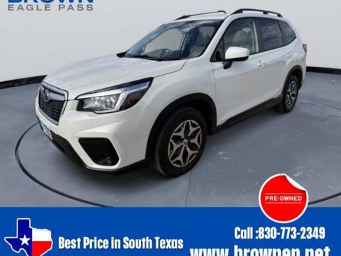 Used 2020 Subaru Forester Premium image 1