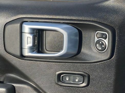 Used 2024 Jeep Wrangler Unlimited Rubicon w/ Safety Group AWD/4WD image 19