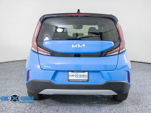 Used 2025 Kia Soul S FWD image 6