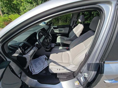Used 2023 Honda Odyssey Touring image 6