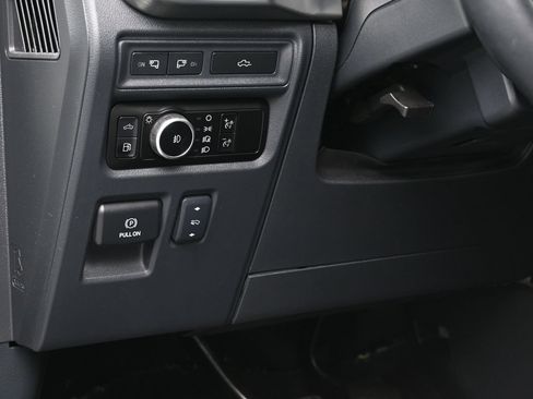 Used 2023 Ford F150 Lariat w/ Max Trailer Tow Package AWD/4WD image 23